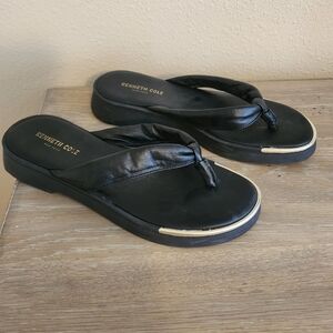 Kenneth Cole Black Leather Tong